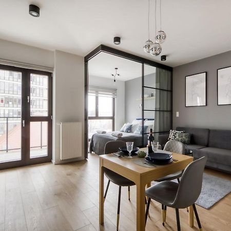 Warsaw Night Apartments Metro Plocka ภายนอก รูปภาพ