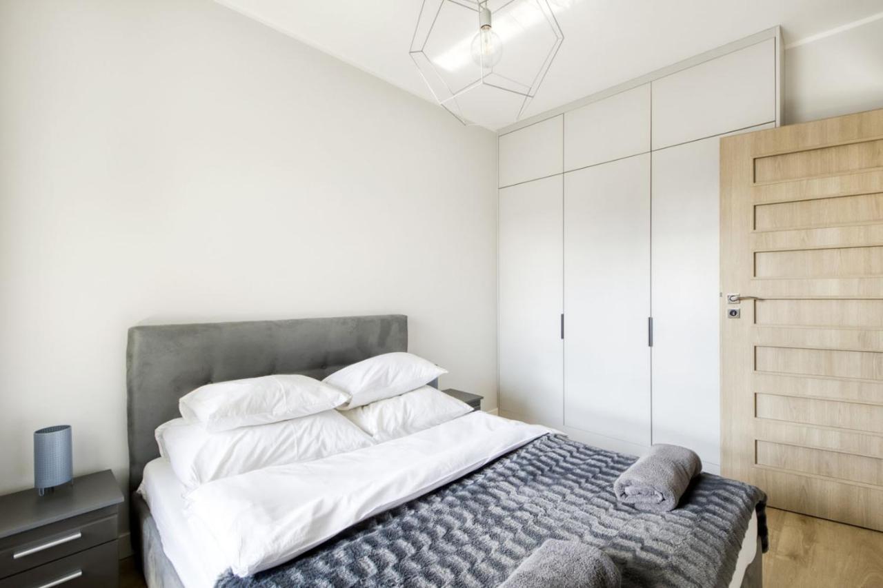 Warsaw Night Apartments Metro Plocka ภายนอก รูปภาพ